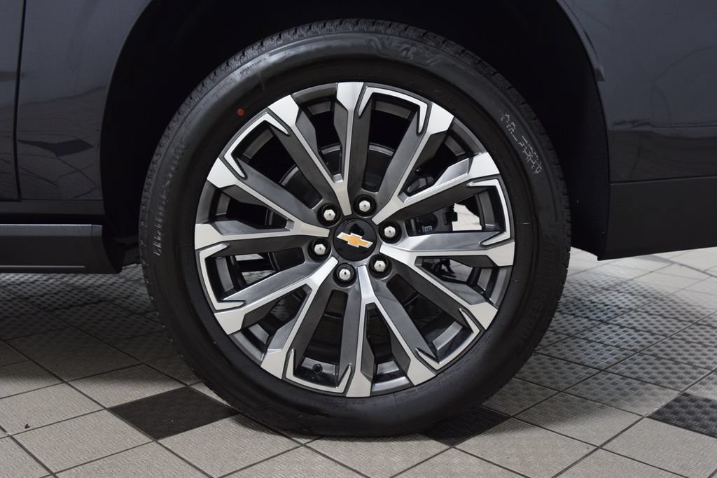 New 2026 Chevrolet Suburban High Country AWD/4WD image 27