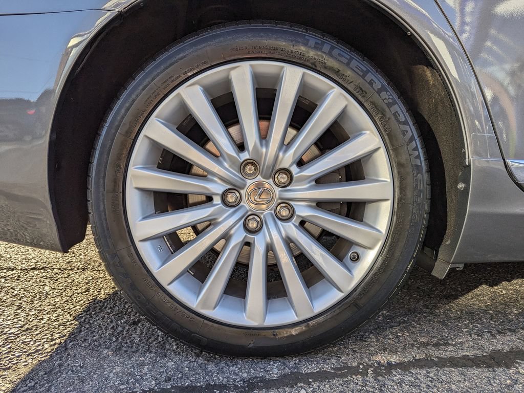 Used 2013 Lexus LS 460 AWD w/ Comfort Pkg image 54