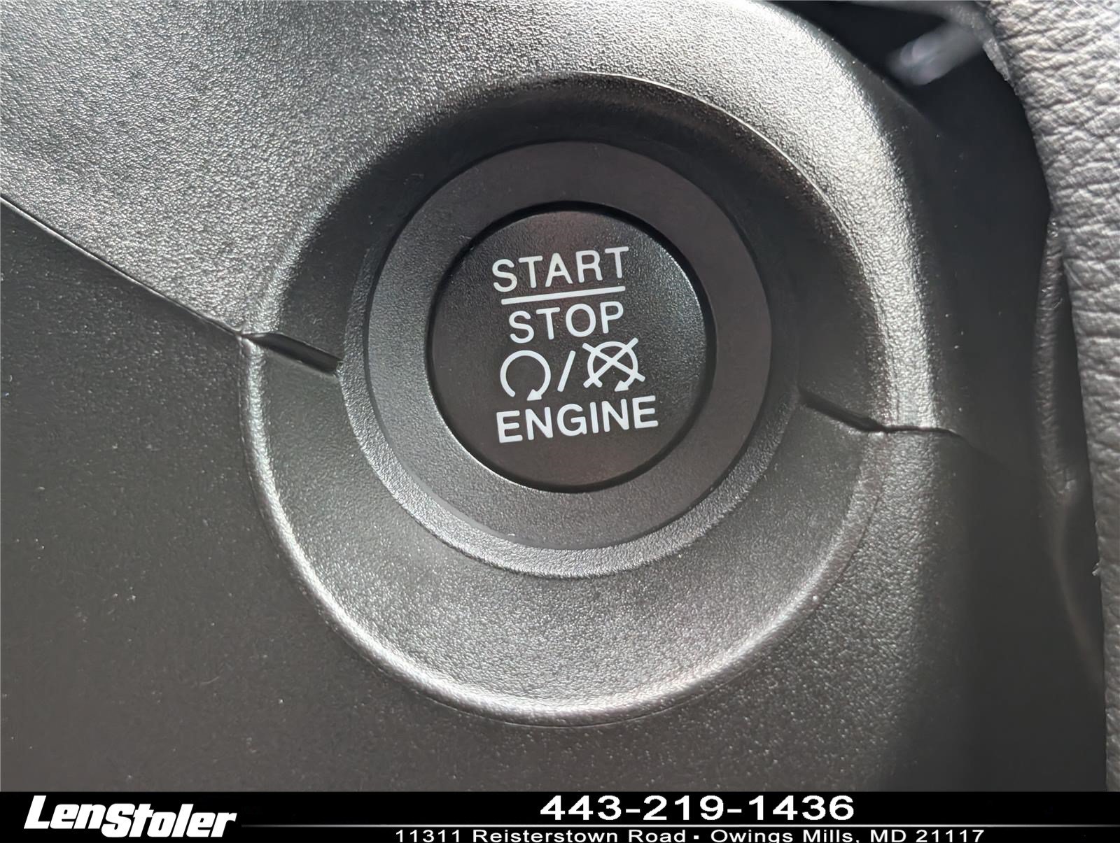 Used 2020 Jeep Compass Latitude w/ Popular Equipment Group AWD/4WD image 25