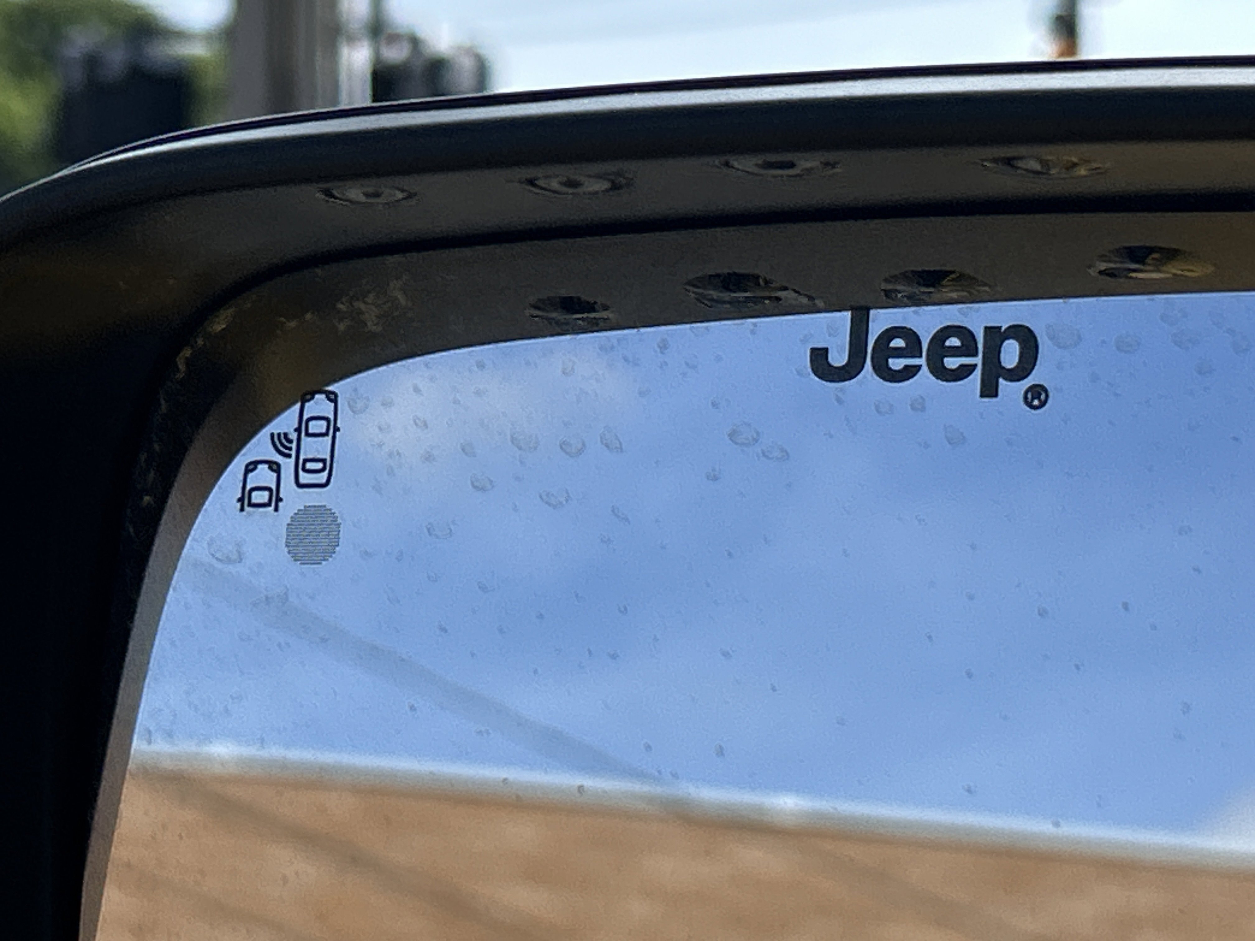 Used 2023 Jeep Renegade Trailhawk AWD/4WD image 33