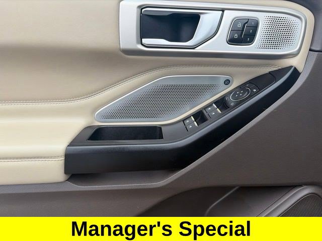 Used 2020 Ford Explorer Platinum w/ Premium Technology Package AWD/4WD image 13