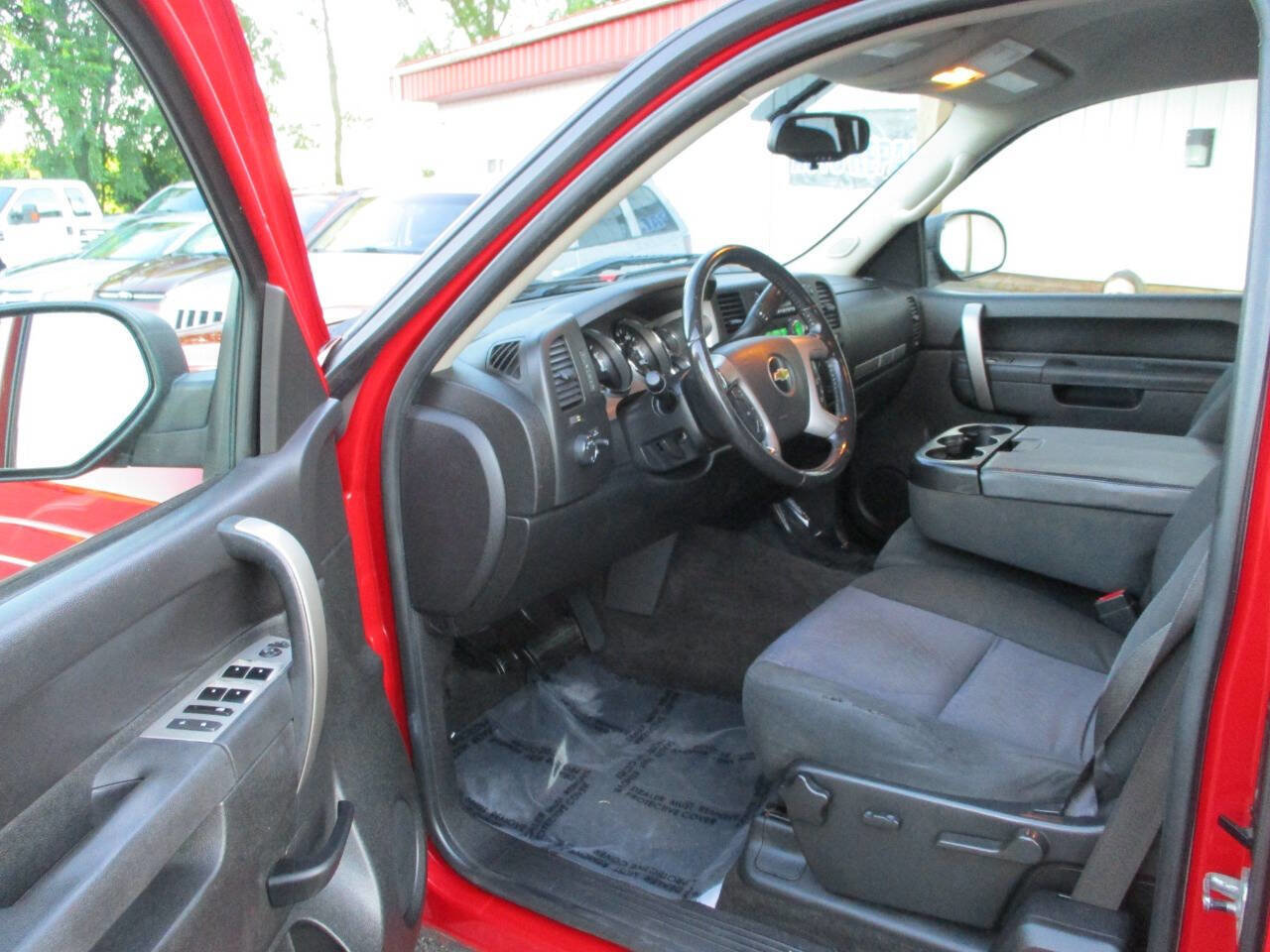 Used 2011 Chevrolet Silverado 1500 LT w/ All-Star Edition image 14