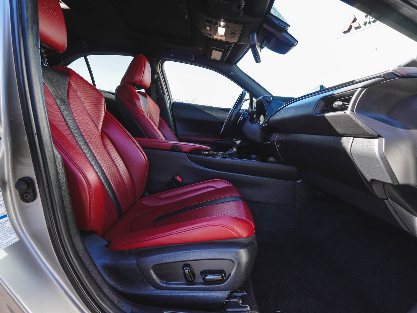 Used 2022 Lexus UX 250h F Sport image 34