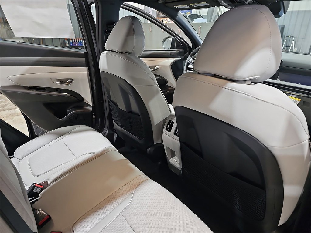 New 2026 Hyundai Tucson Limited image 11