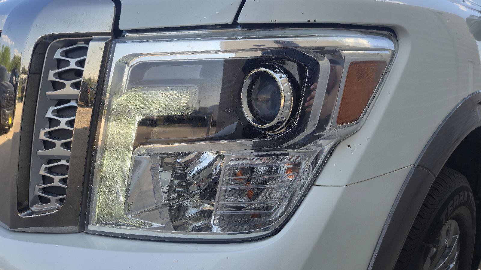 Used 2018 Nissan Titan Platinum Reserve w/ Platinum Utility Package AWD/4WD image 10