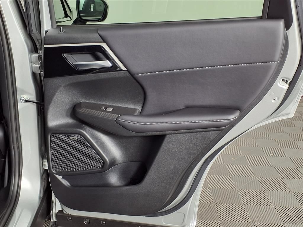 New 2026 Mitsubishi Outlander SE AWD/4WD image 10