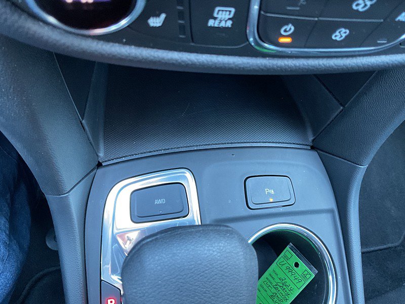 Used 2024 Chevrolet Equinox LT image 25