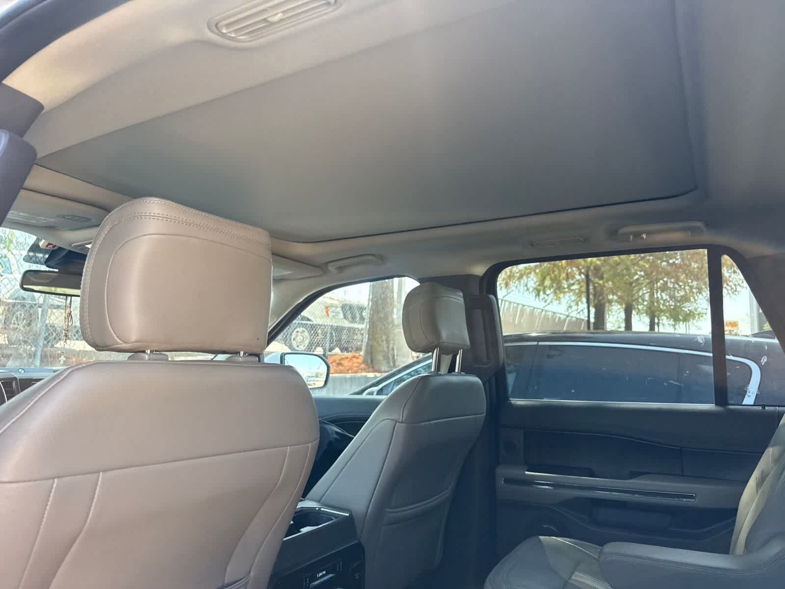 Used 2018 Ford Expedition Max Limited w/ Equipment Group 301A RWD image 10