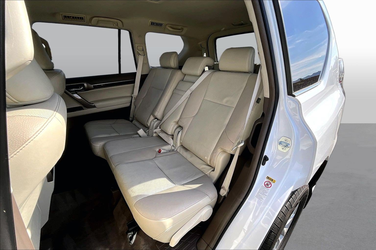 Used 2019 Lexus GX 460 Premium w/ Premium Package AWD/4WD image 24
