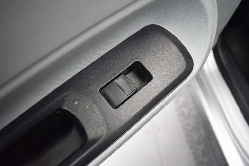 Used 2012 Toyota Prius C One FWD image 10