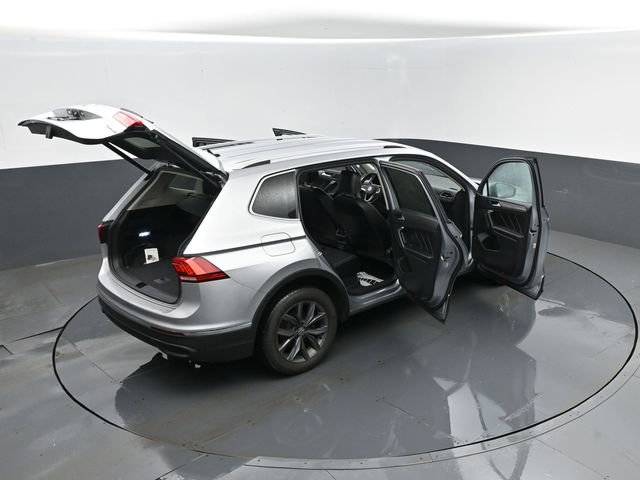 Used 2022 Volkswagen Tiguan SE image 28