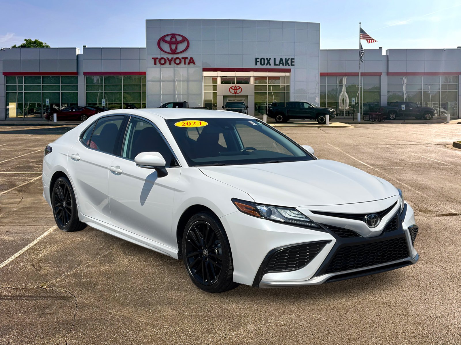 Used 2024 Toyota Camry XSE FWD image 7