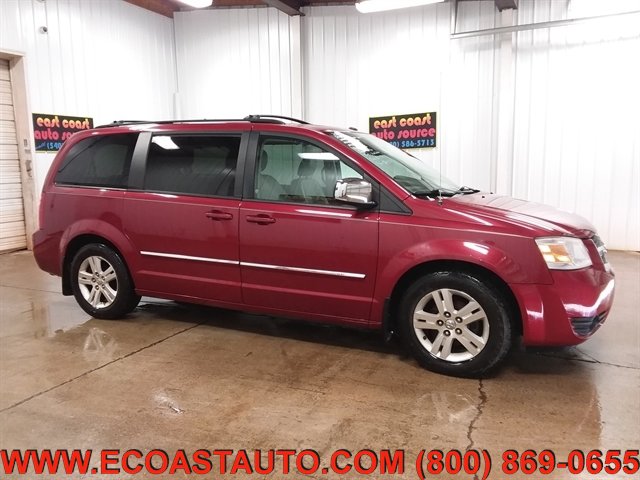 Used 2008 Dodge Grand Caravan SXT FWD image 2