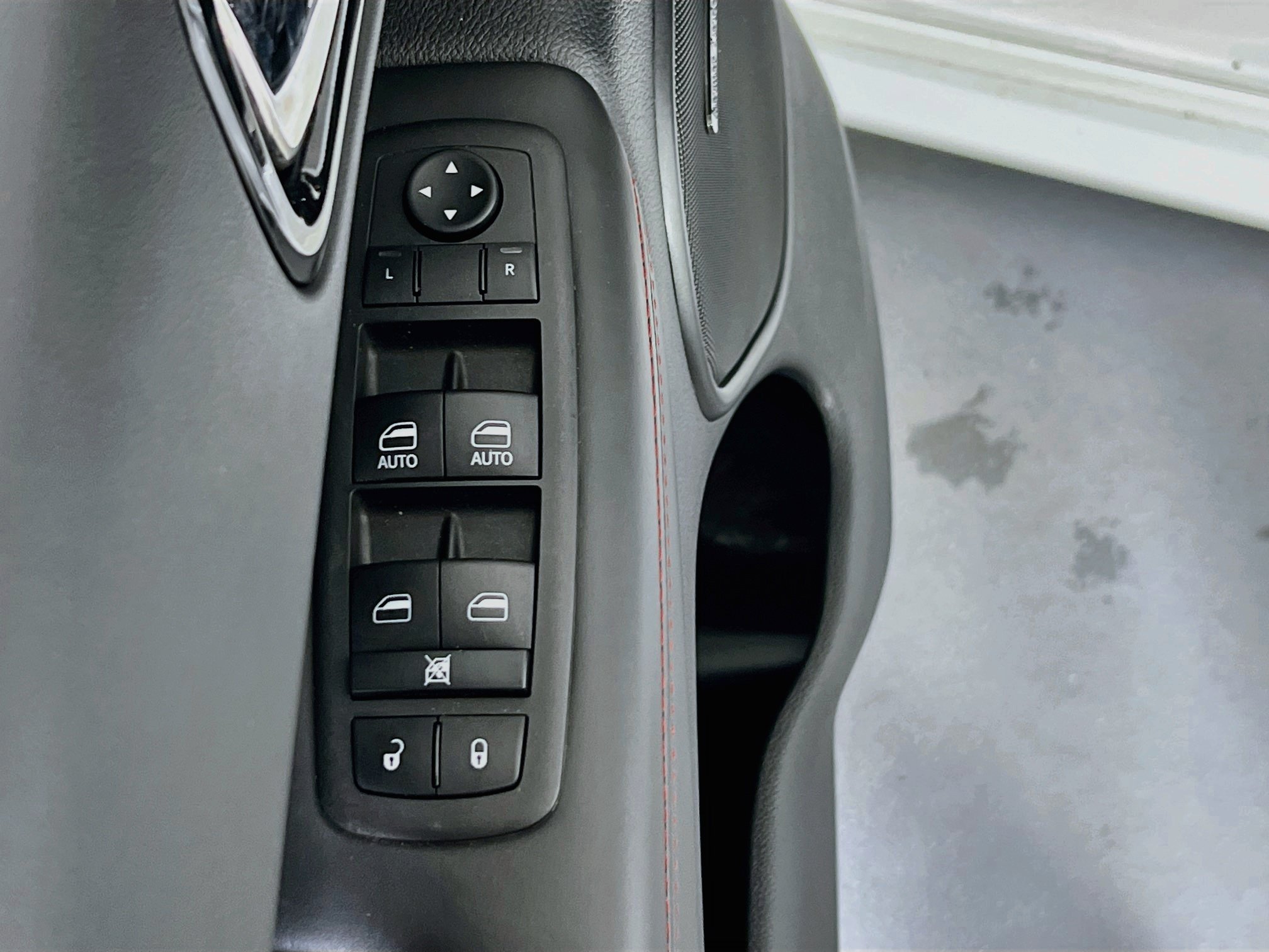 Used 2023 Dodge Durango R/T AWD/4WD image 18