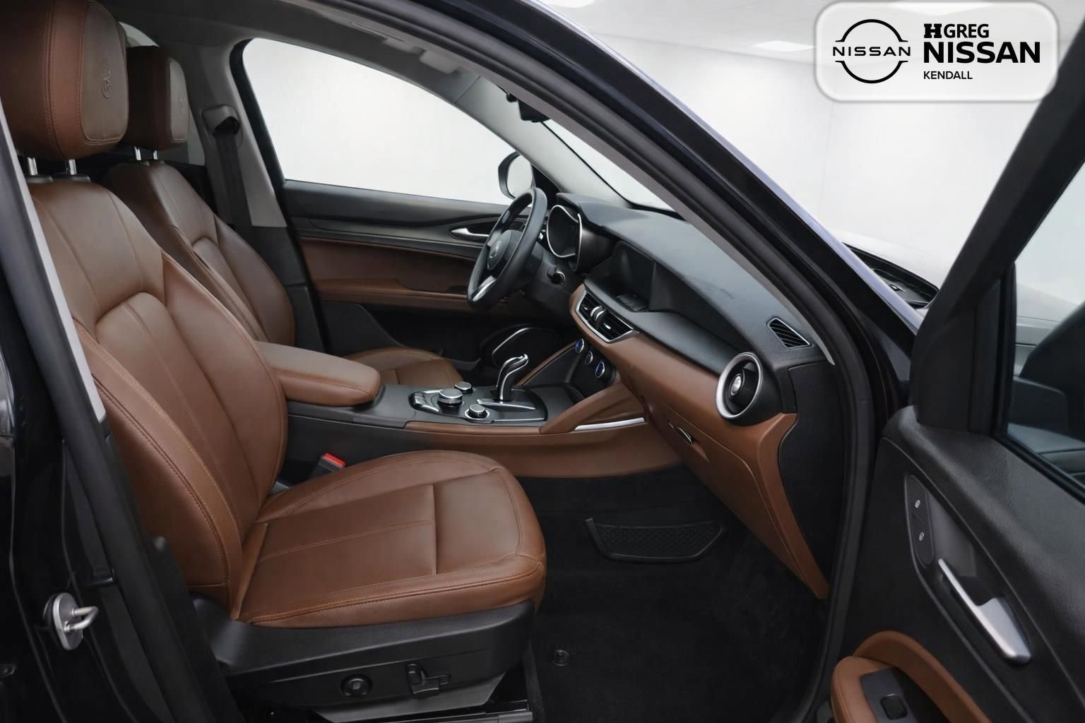 Used 2020 Alfa Romeo Stelvio AWD w/ Cold Weather Package image 10
