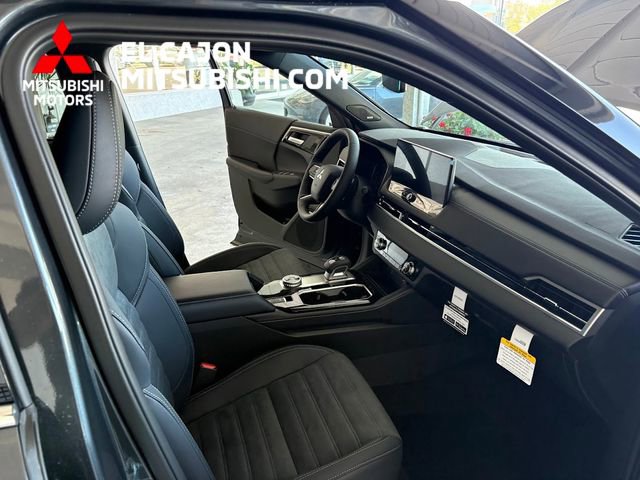 New 2026 Mitsubishi Outlander LE FWD image 23