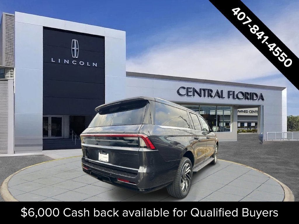 New 2026 Lincoln Navigator L Premier AWD/4WD image 3