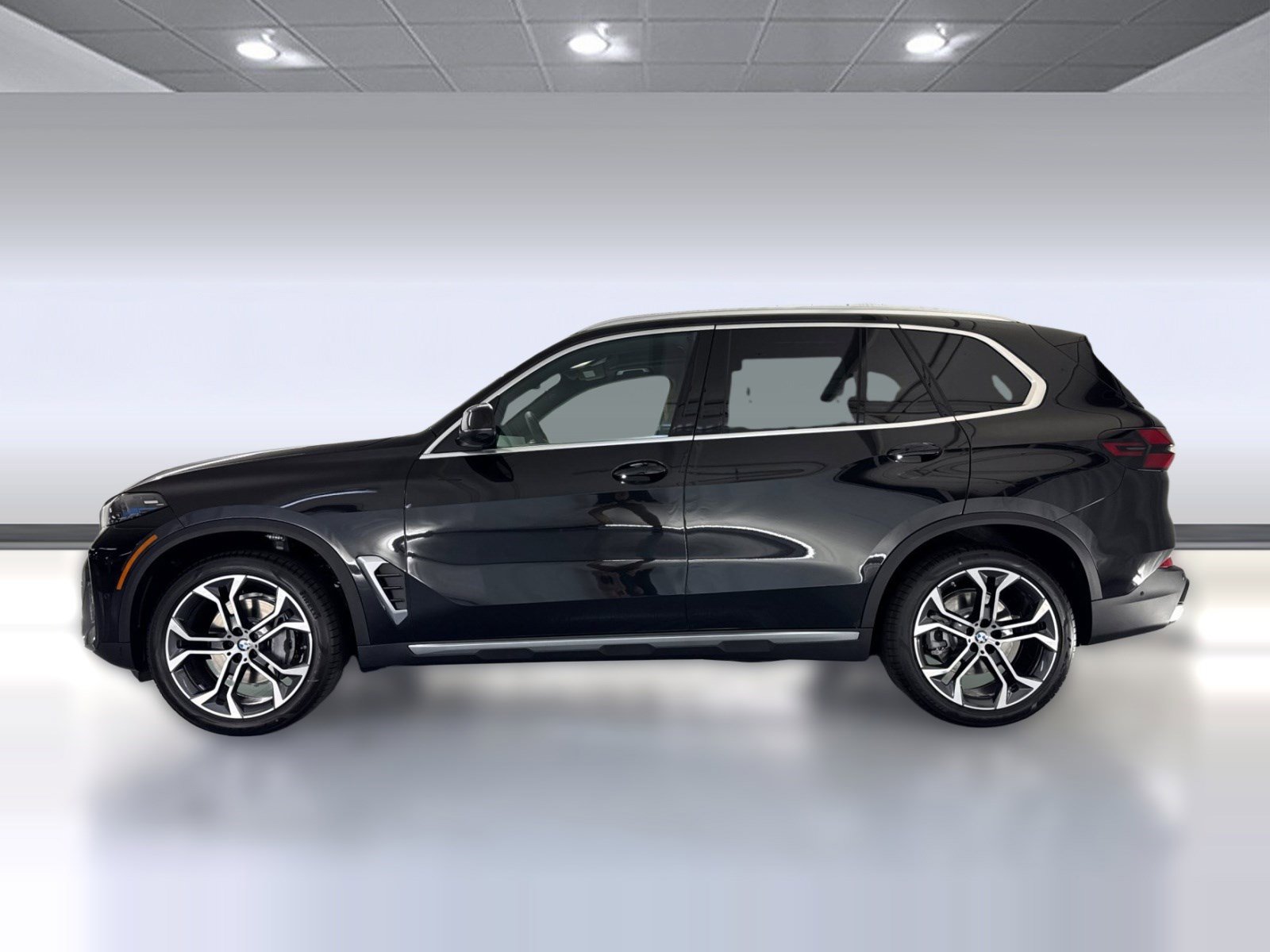 New 2026 BMW X5 sDrive40i RWD image 2