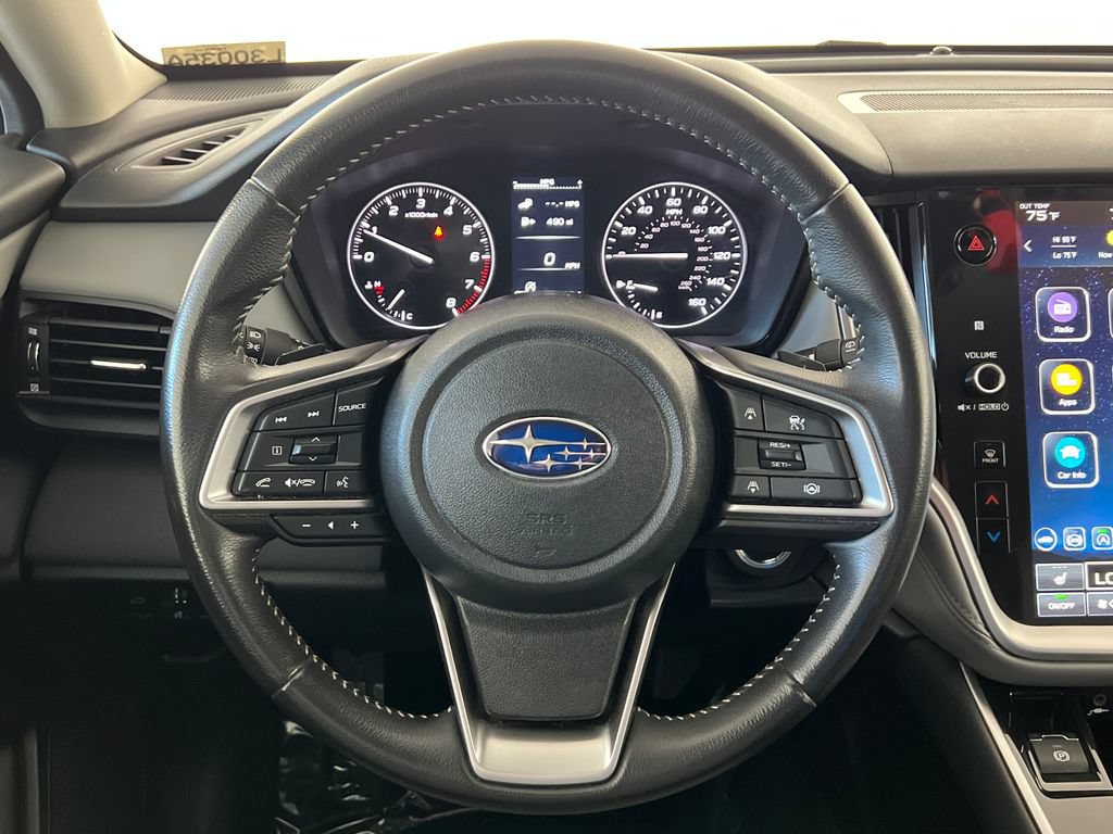 Used 2025 Subaru Outback Premium AWD/4WD image 16