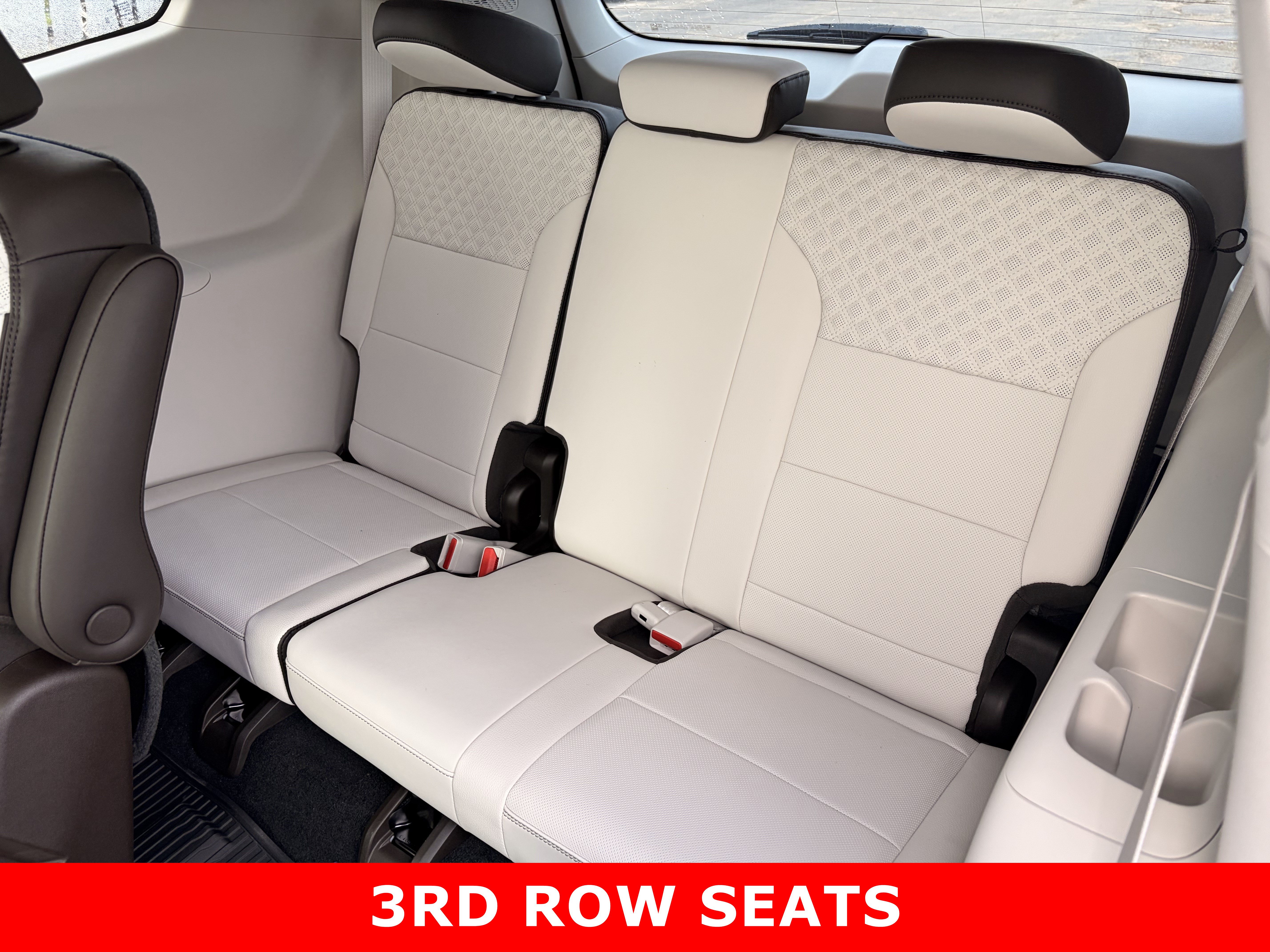 New 2027 GMC Acadia Denali w/ LPO, Floor Liner Package AWD/4WD image 19