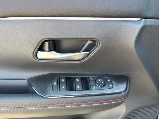 New 2027 Nissan Kicks SR FWD image 22