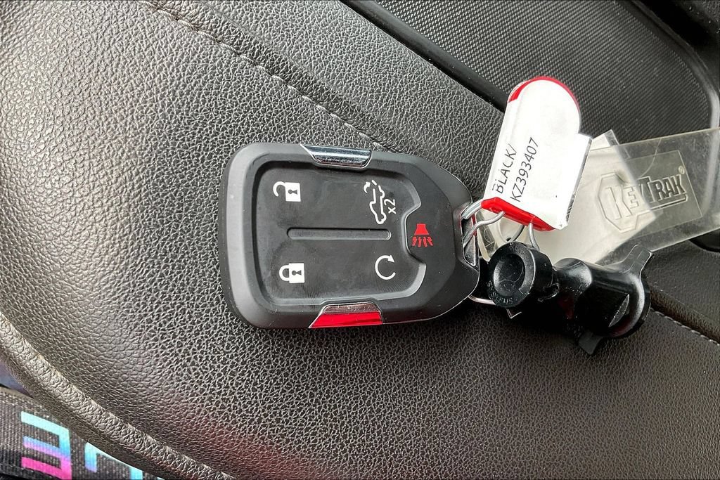 Used 2019 Chevrolet Silverado 1500 RST w/ True North Edition AWD/4WD image 13