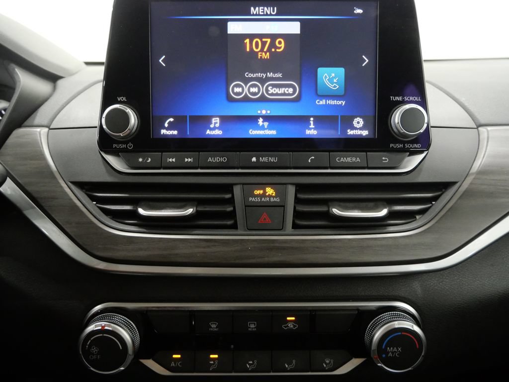 Used 2025 Nissan Altima 2.5 SV FWD image 20