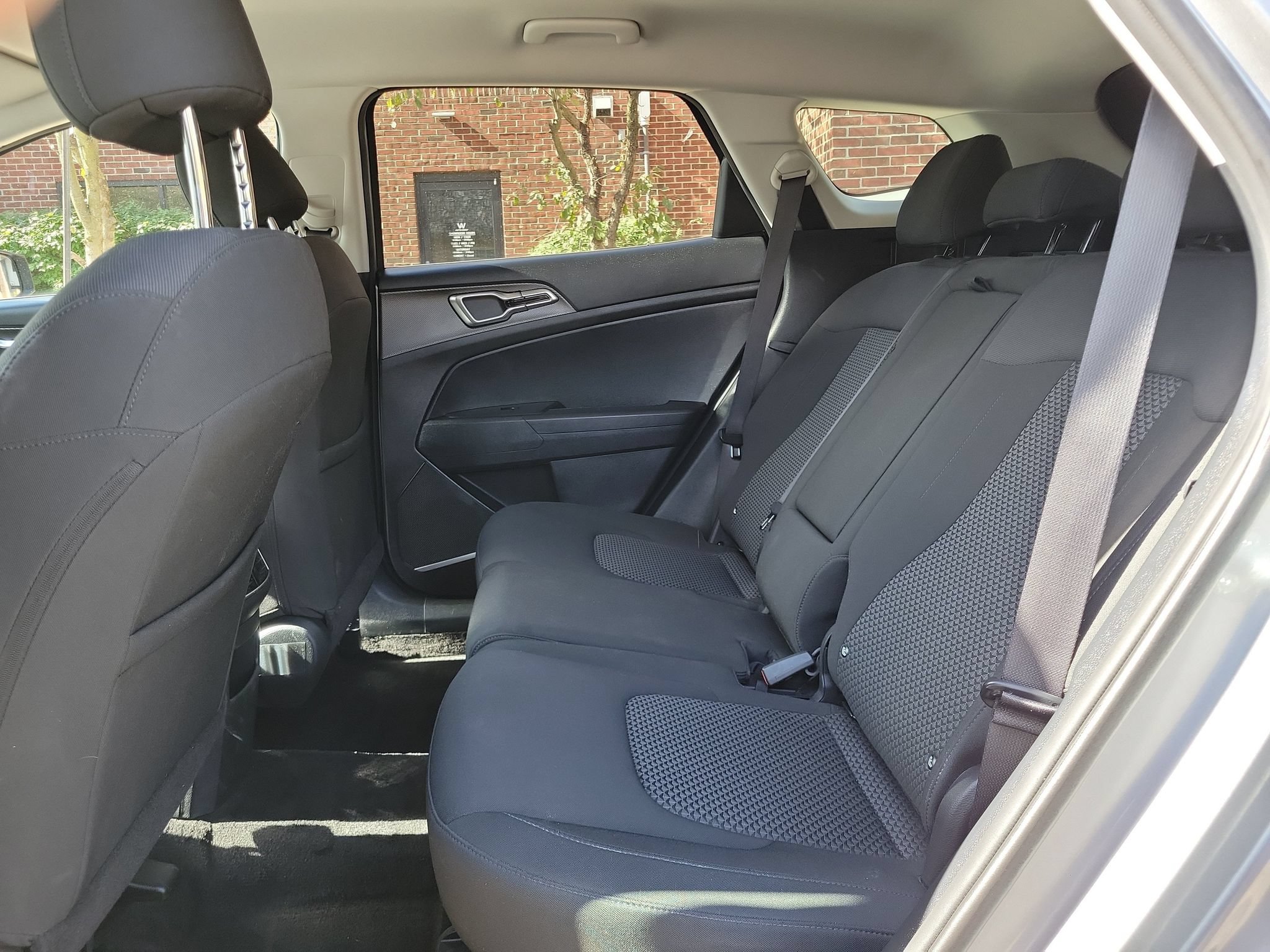 Certified 2025 Kia Sportage LX FWD image 20