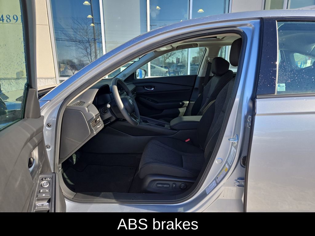 Certified 2025 Honda Accord SE image 13