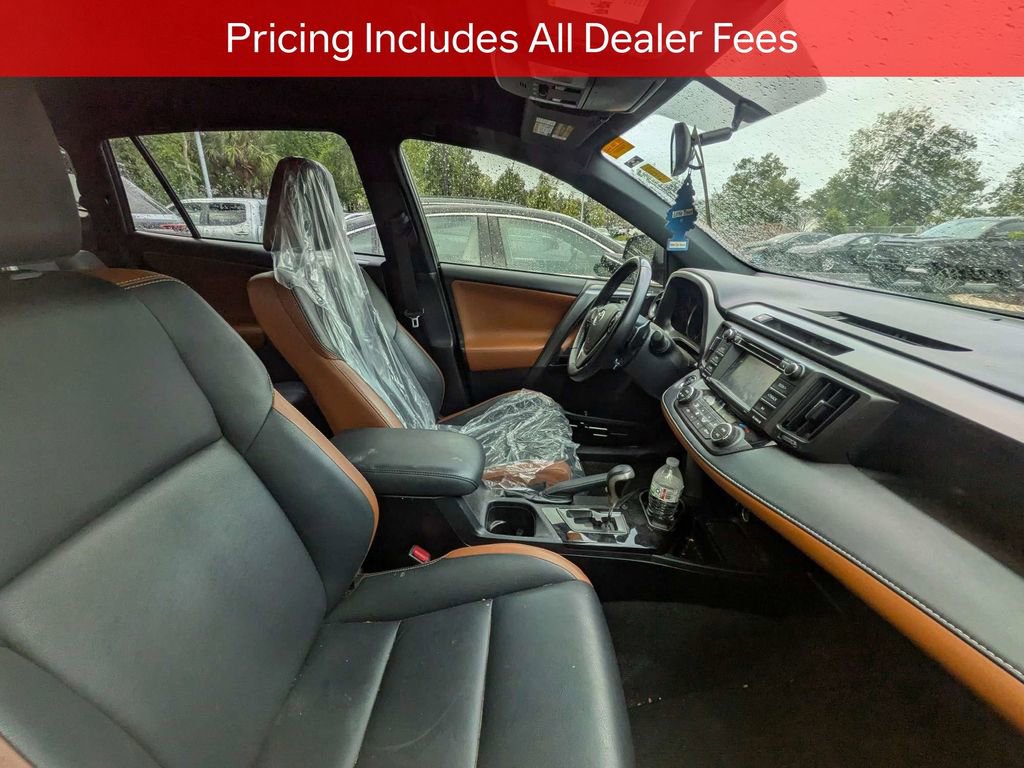 Used 2016 Toyota RAV4 SE FWD image 10