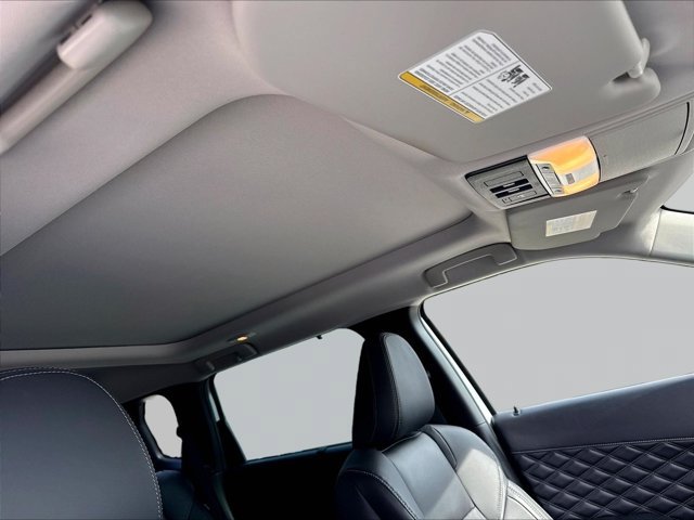 Used 2023 Mitsubishi Outlander SEL FWD image 16