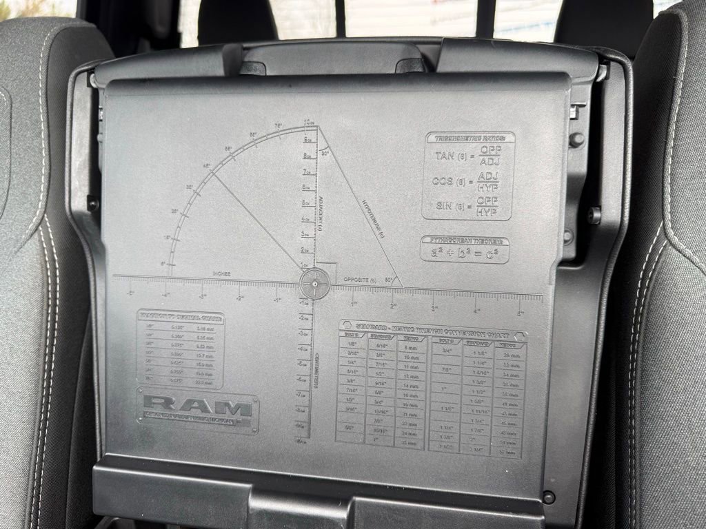 Used 2023 RAM 1500 Big Horn image 28