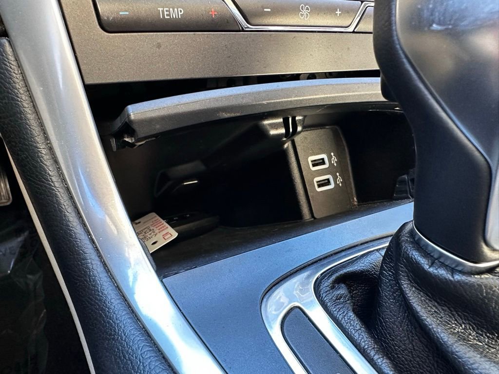 Used 2018 Ford Edge Titanium w/ Technology Package image 21