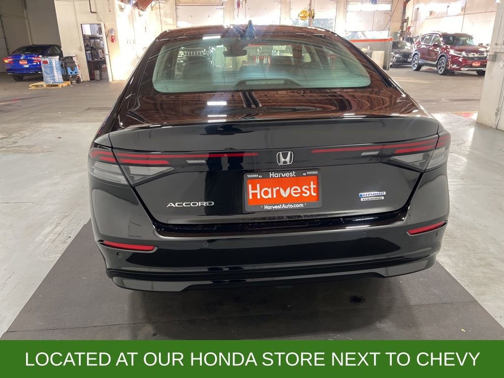 Used 2025 Honda Accord Touring image 6