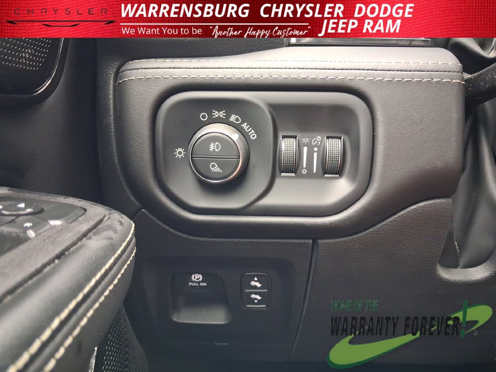 Used 2026 RAM 1500 Limited w/ Body Color Bumper Group AWD/4WD image 33