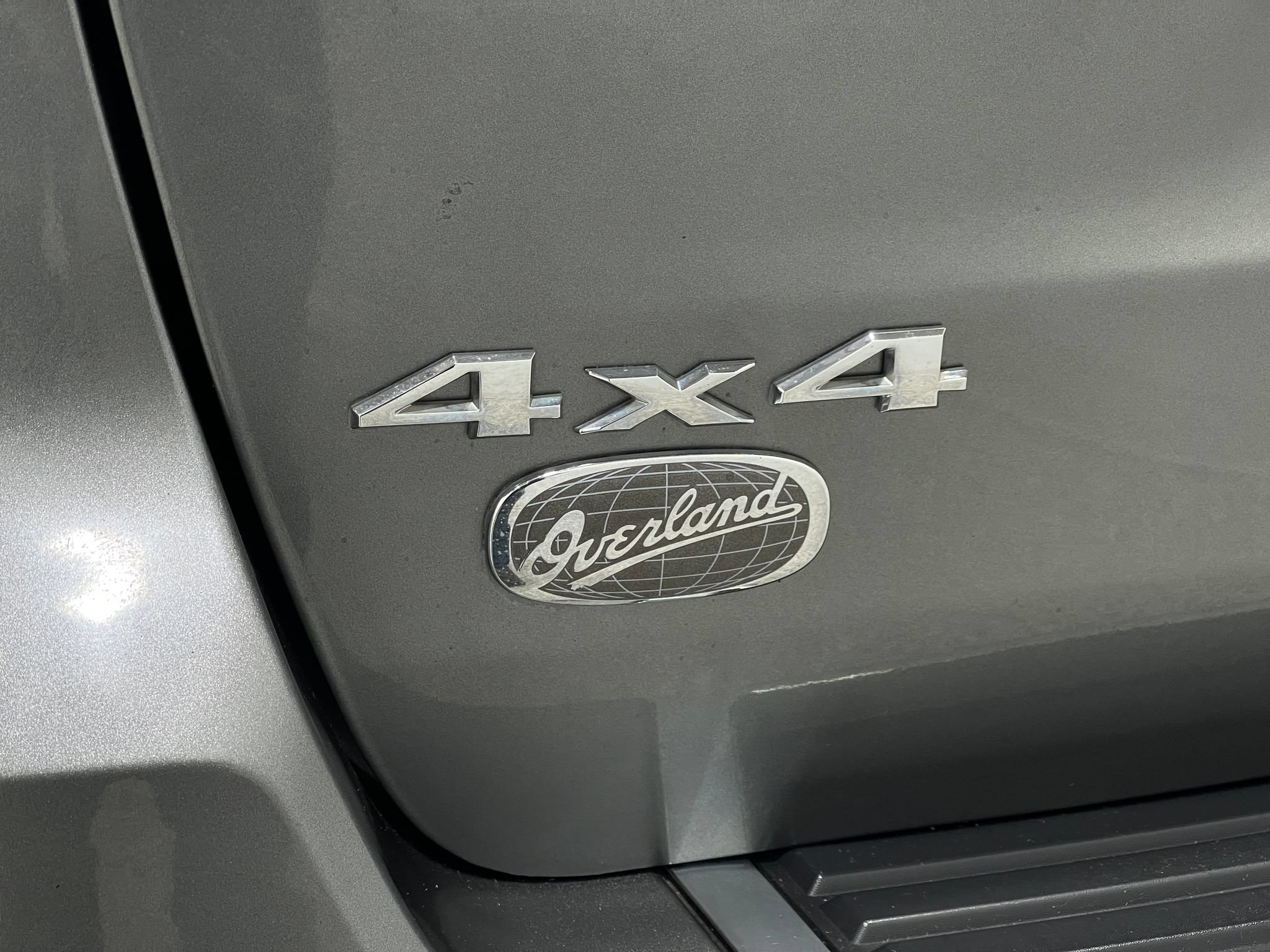 Used 2012 Jeep Grand Cherokee Overland AWD/4WD image 39