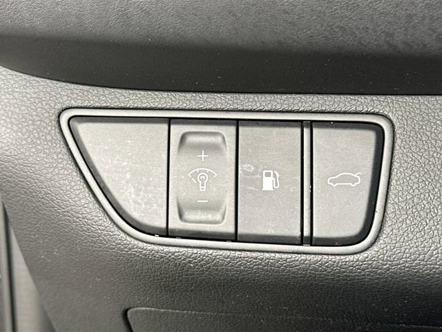 Used 2023 Genesis G70 2.0T w/ Sport Prestige Package image 26