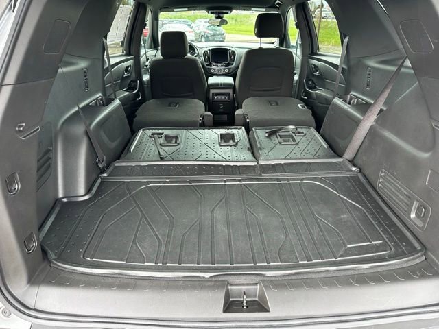Used 2023 Chevrolet Traverse LT FWD image 30