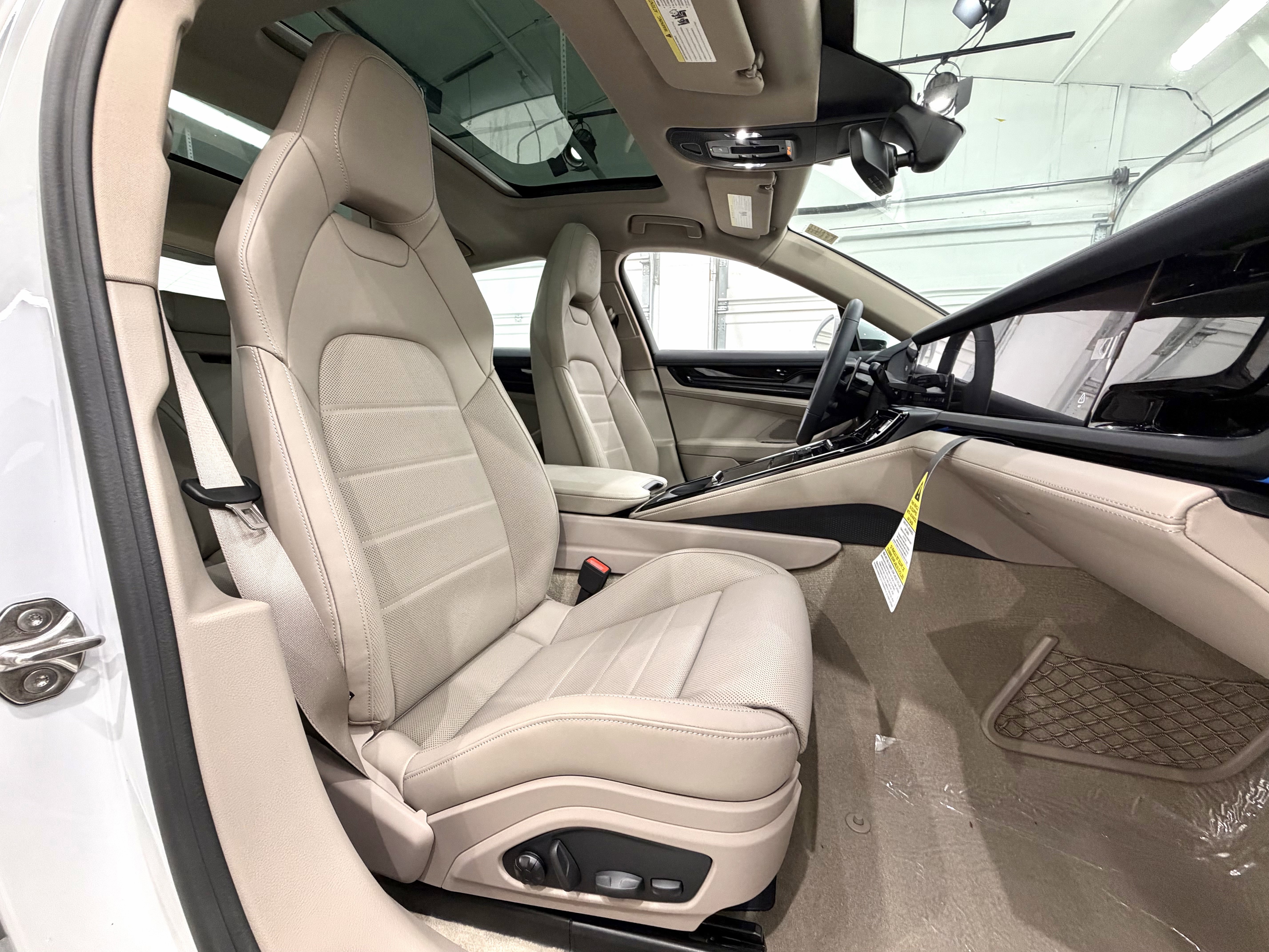 New 2026 Porsche Panamera 4 image 23