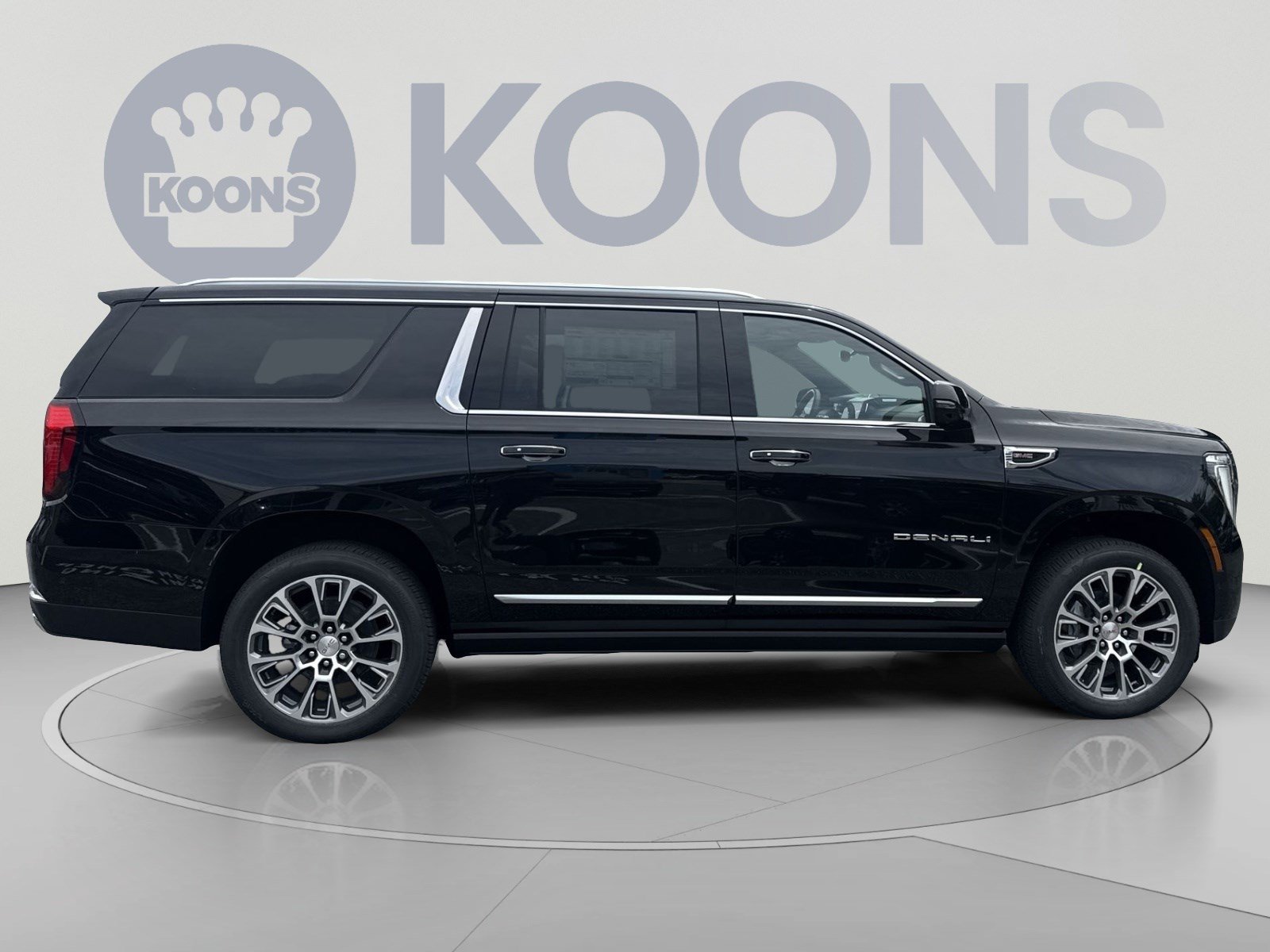 New 2026 GMC Yukon XL Denali w/ Denali Reserve Package AWD/4WD image 5