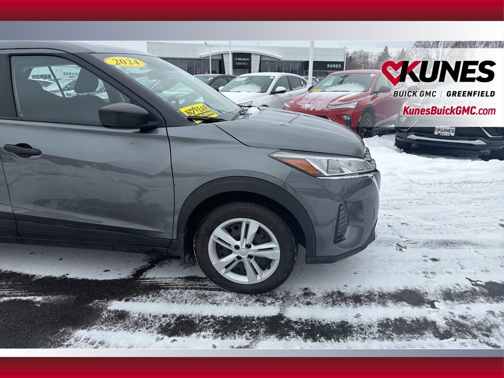 Used 2024 Nissan Kicks S image 15