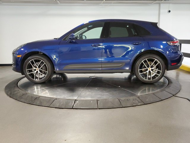 Used 2023 Porsche Macan AWD/4WD image 6