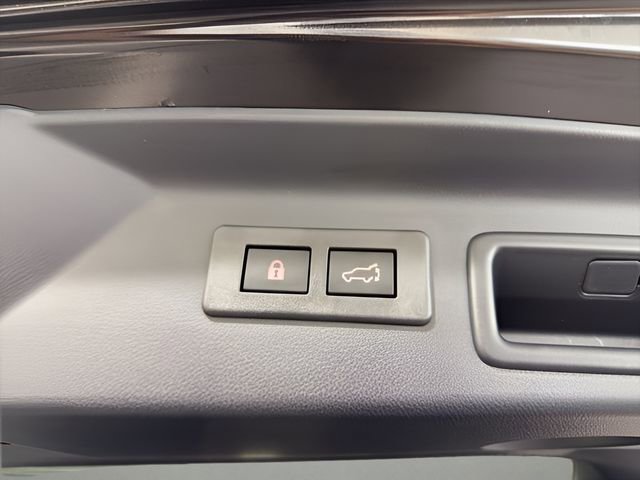 Used 2026 Subaru Forester Premium image 37