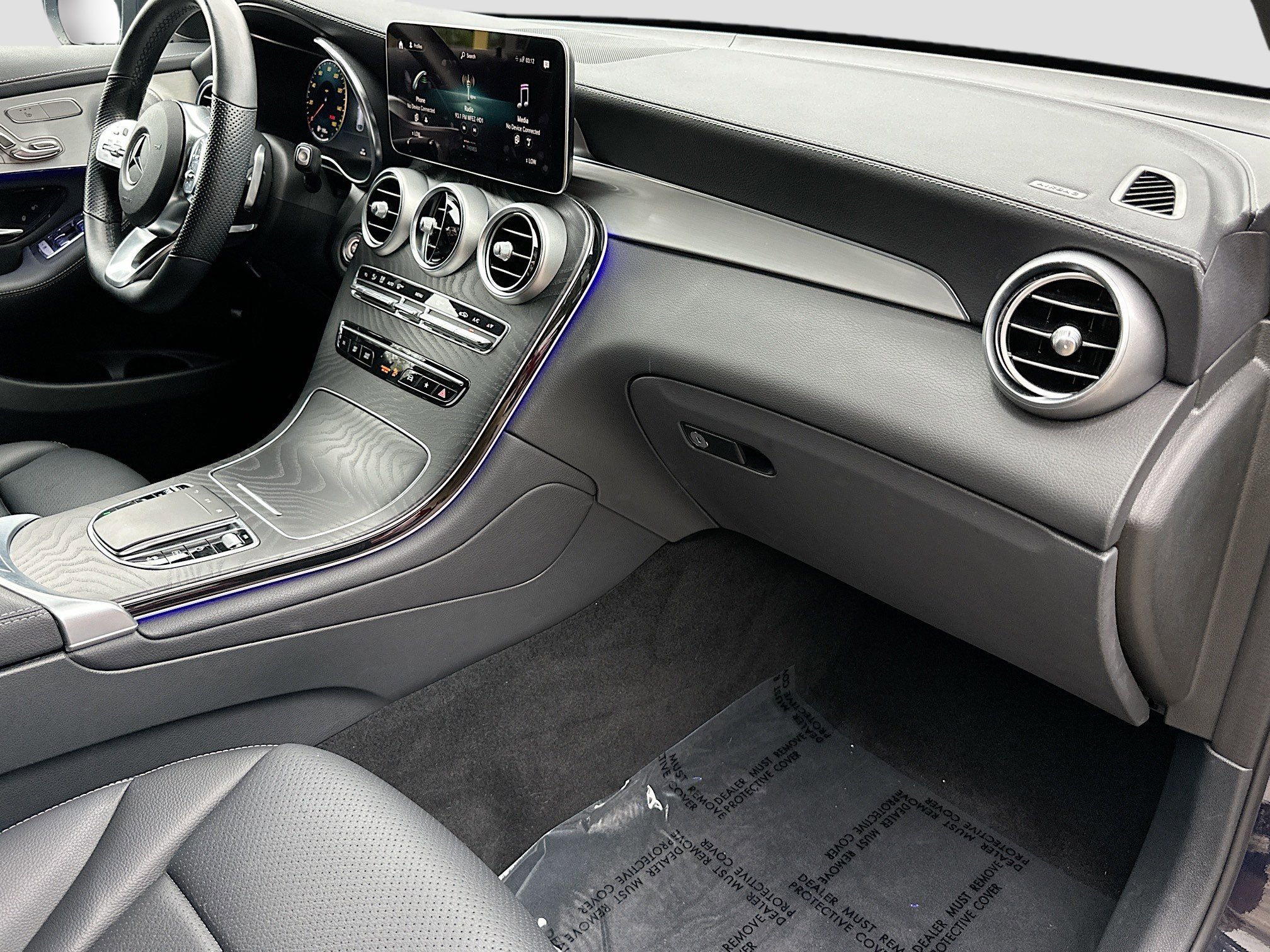 Used 2023 Mercedes-Benz GLC 300 4MATIC Coupe image 30