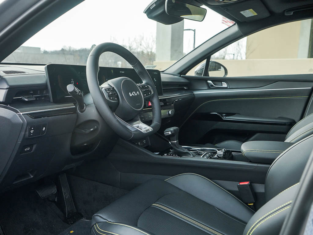 New 2026 Kia K5 GT FWD image 16