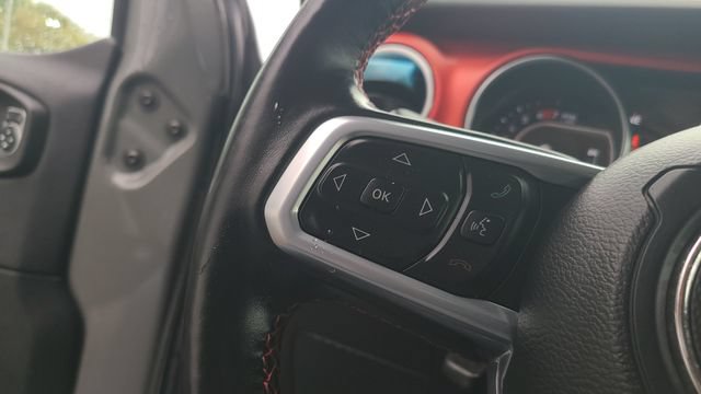 Used 2021 Jeep Wrangler Unlimited Rubicon w/ Dual Top Group AWD/4WD image 21