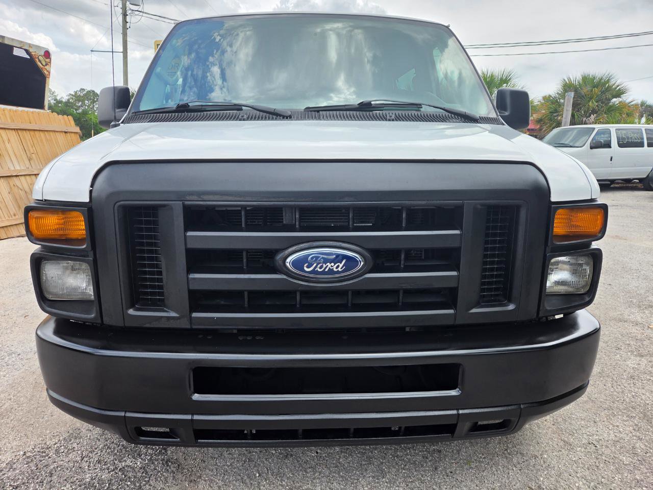 Used 2012 Ford E-350 and Econoline 350 XL w/ PWR Windows & Locks Group RWD image 8