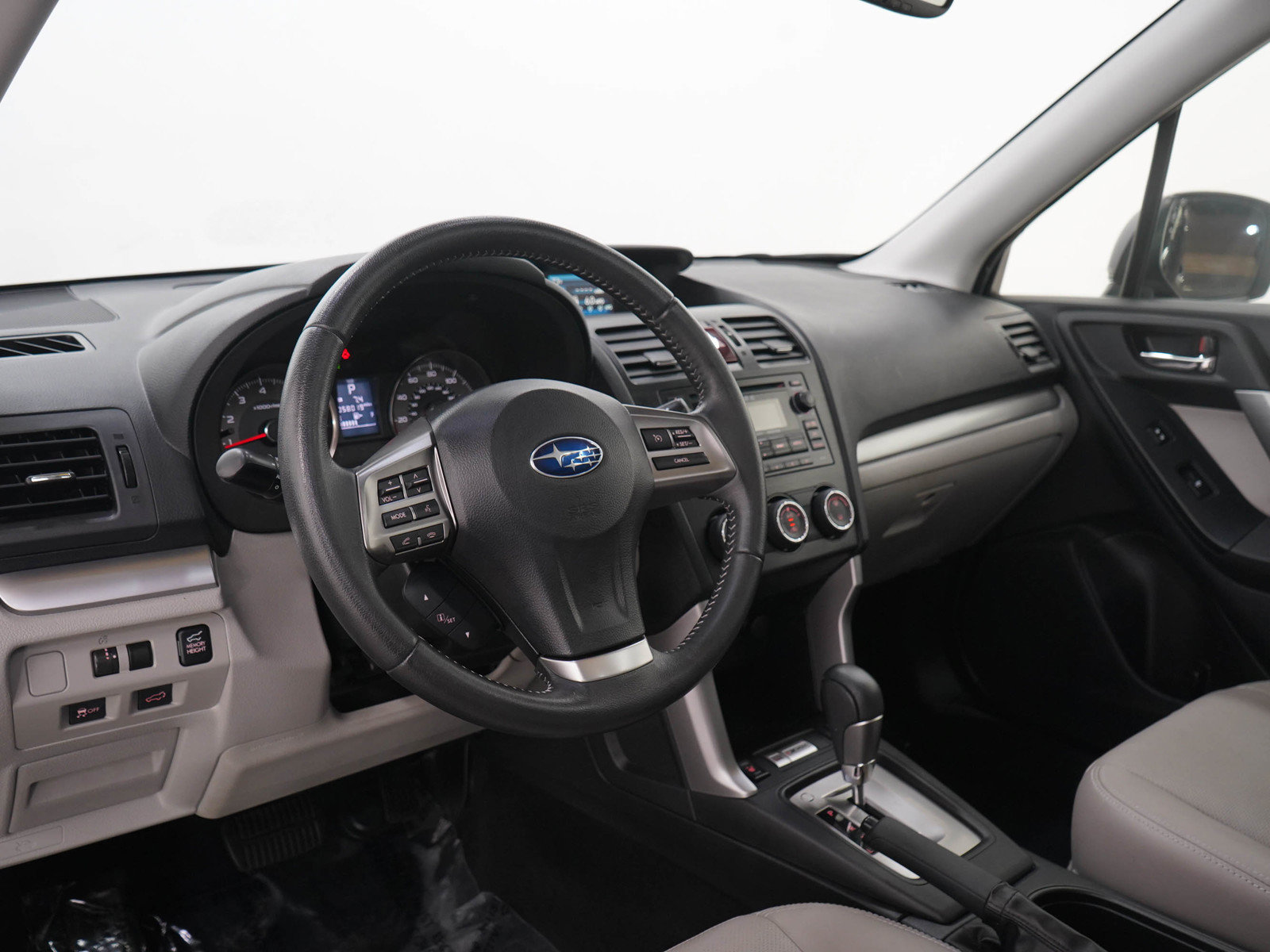 Used 2014 Subaru Forester 2.5i Limited w/ Popular Package #2 AWD/4WD image 25