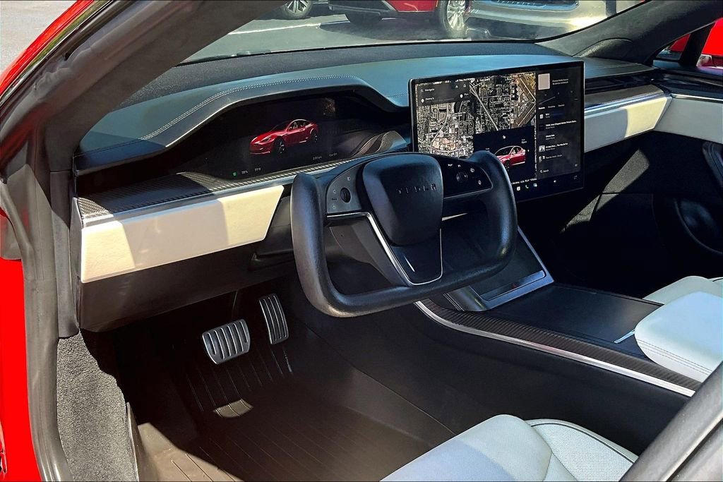 Used 2022 Tesla Model S Plaid image 17