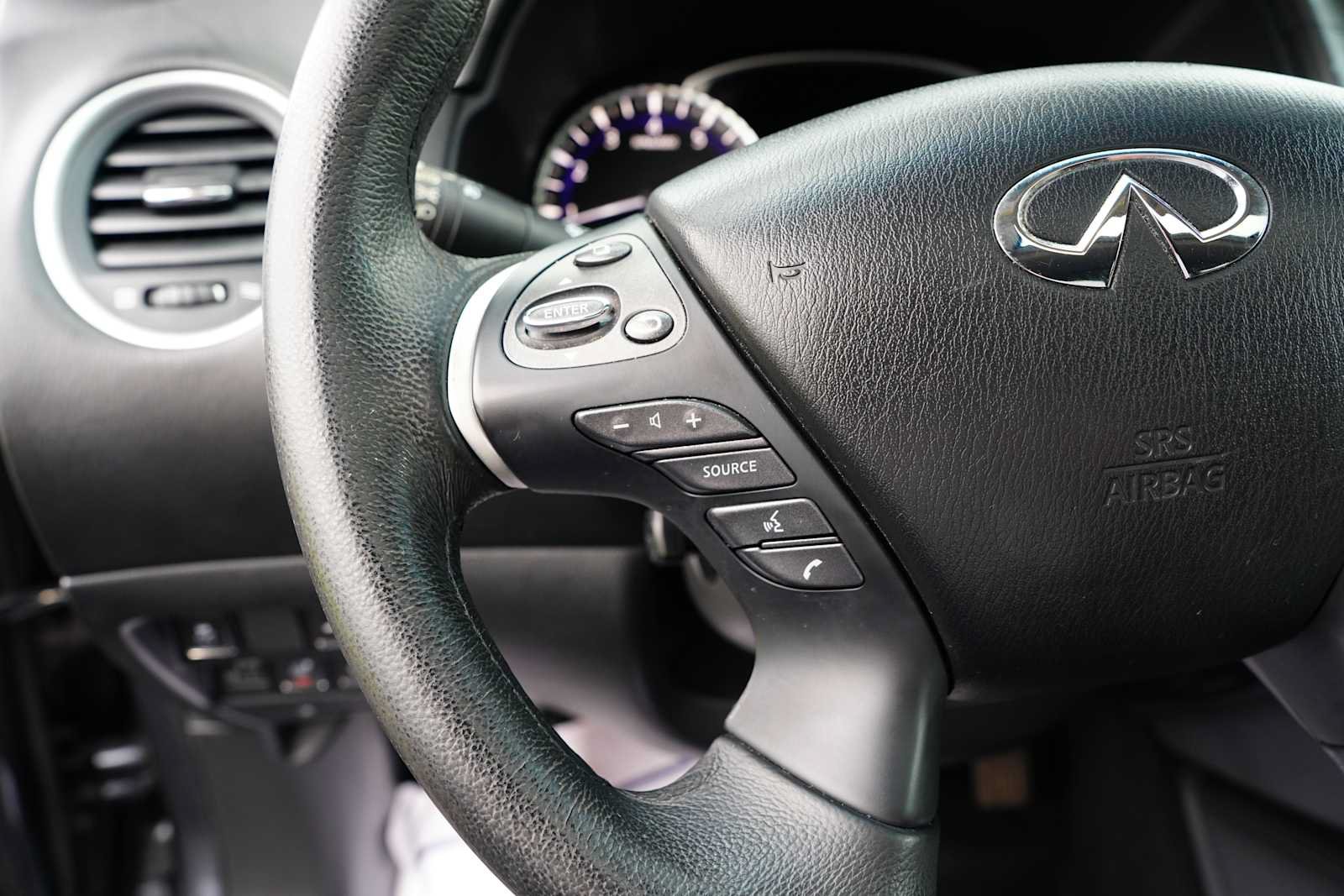 Used 2013 INFINITI JX35 AWD w/ Premium Pkg image 18